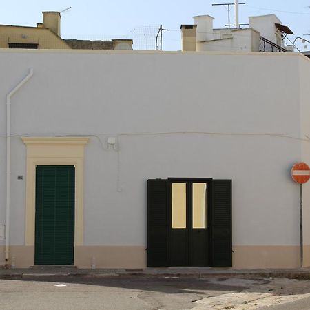 Marinella Villa Campi Salentina Exterior photo
